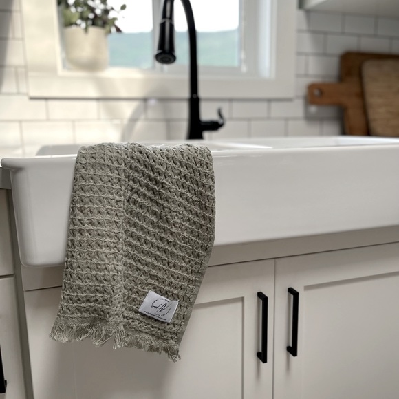 Waffle Hand Towel 2 pack Olive grey - Picture 2 of 3